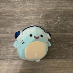 Snow shark squishmallow